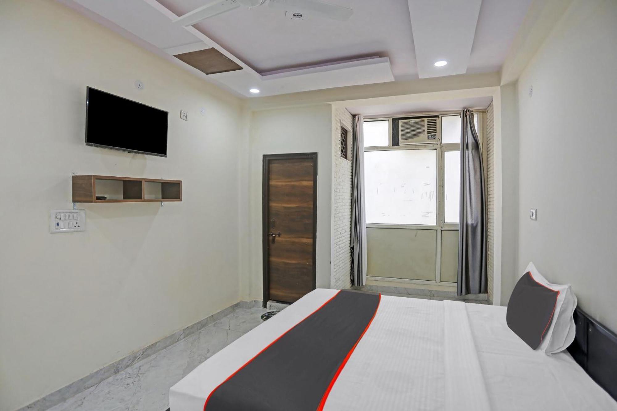 Collection O Comfort Lounge 3* New Delhi
