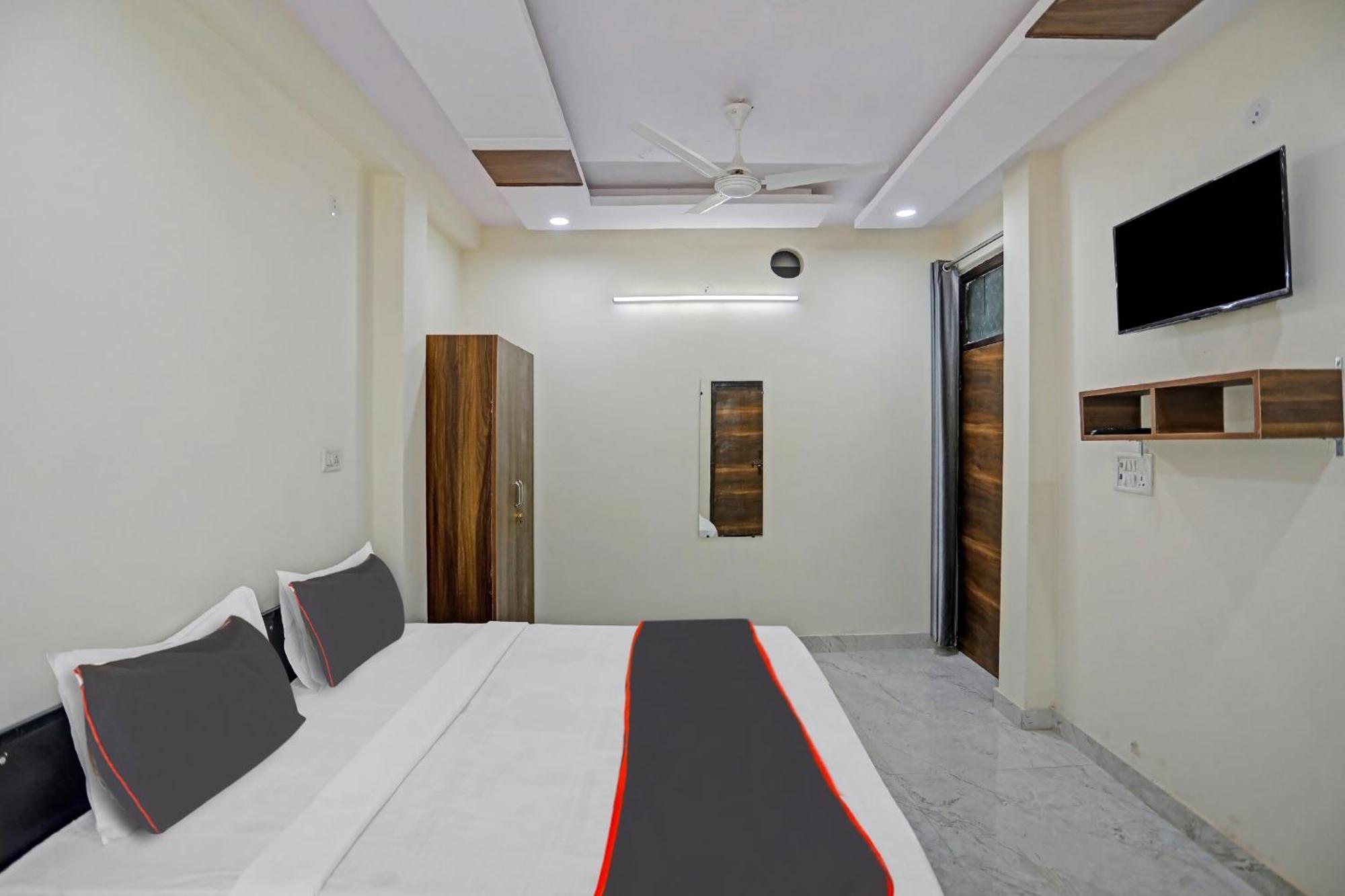 Hotel Collection O Comfort Lounge New Delhi