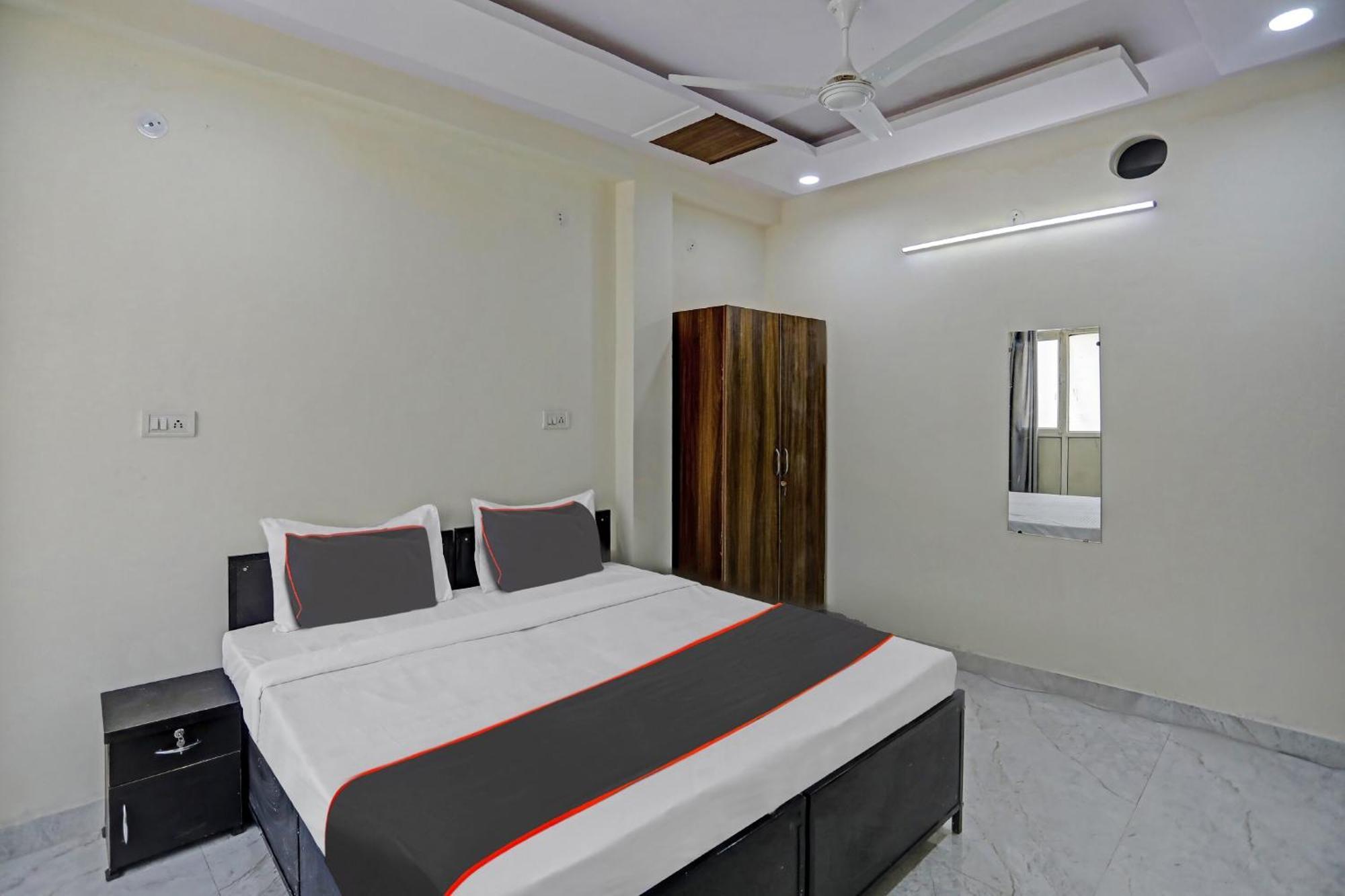 Hotel Collection O Comfort Lounge New Delhi